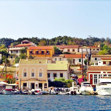 Old Harbour Apartments By Corfuescapes Гайос Екстериор снимка